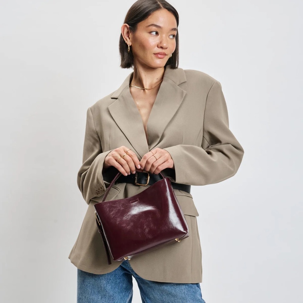 Moda Luxe Black Crossbody Bag